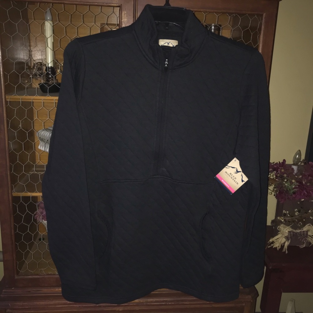 NWT halfzip pullover